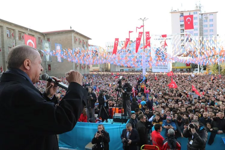 Cumhurbaşkanı ve AK Parti