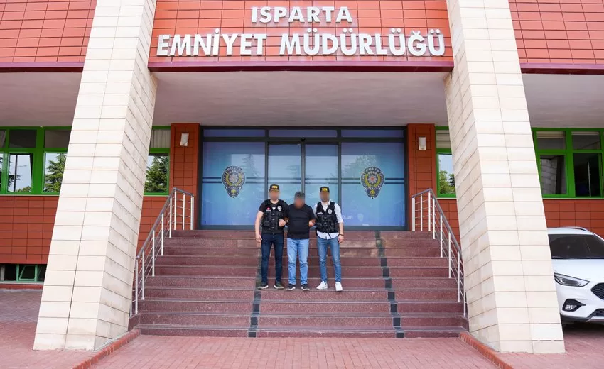 33 yıl 8 ay