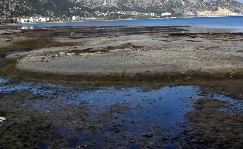 Eğirdir Gölü çok şiddetli