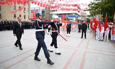 Cumhuriyetimizin kurucusu Gazi Mustafa