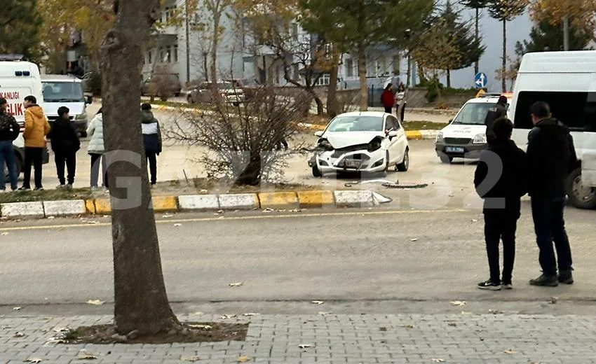 Isparta’da seyir halindeki minibüs