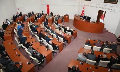 Isparta Belediye Başkanı Şükrü Başdeğirmen, Belediye Meclis Üyeleriyle birlikte İl