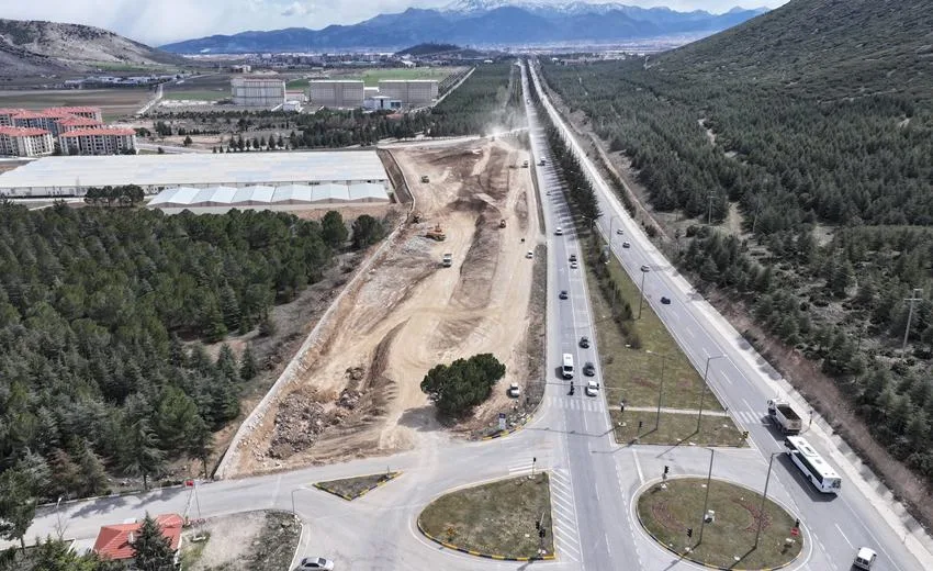 Isparta Belediyesi tarafından 1002 TOKİ konutlarının giriş ve çıkışının daha