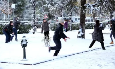 Isparta’nın Şarkikaraağaç ilçesinde kar yağışı ve olumsuz hava koşulları nedeniyle